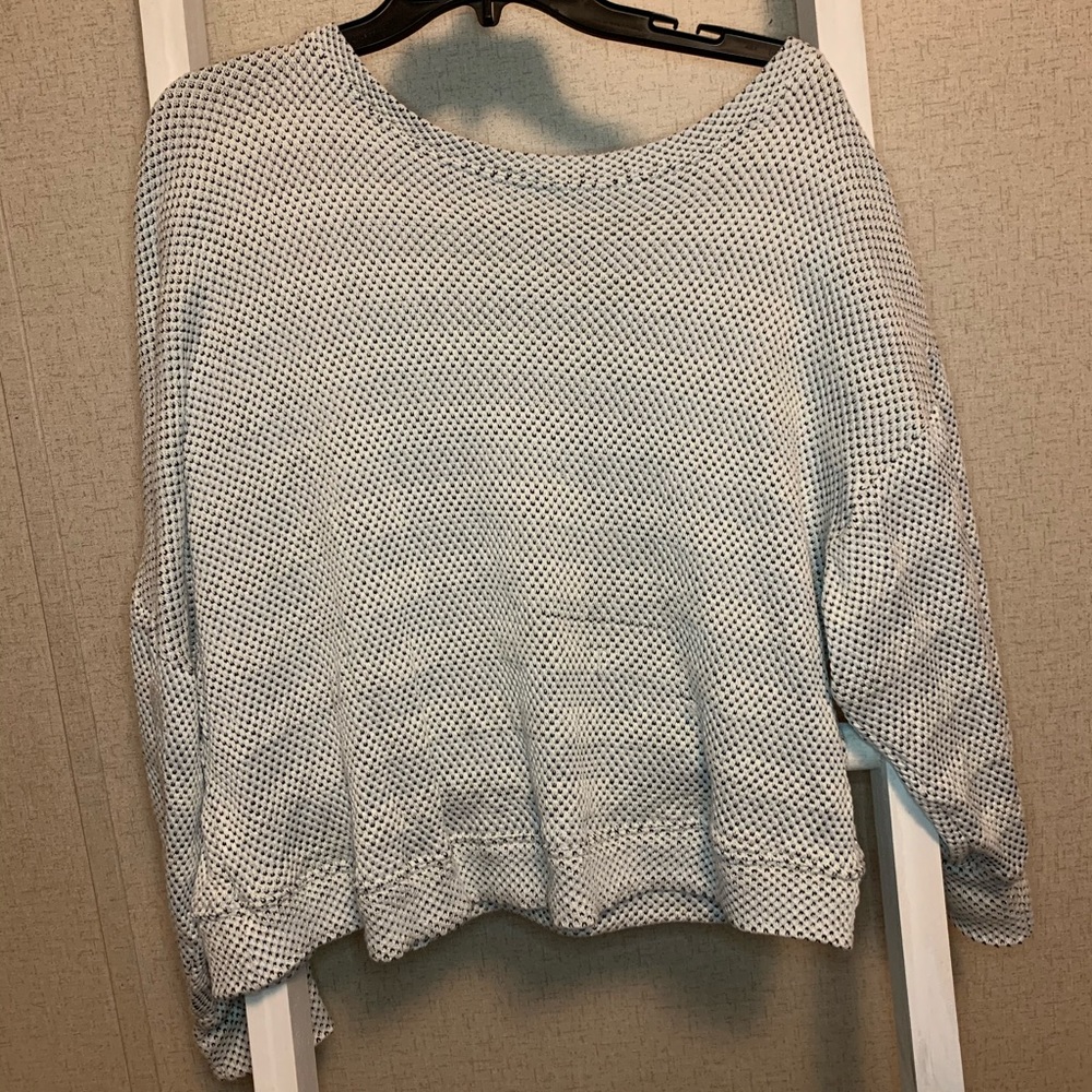 Off the Shoulder Cropped Pullover